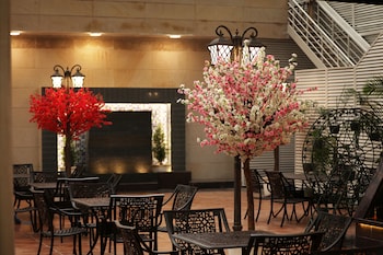 comfort hotel gms grand