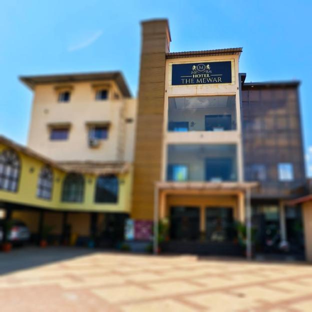 hotel the mewar near airport