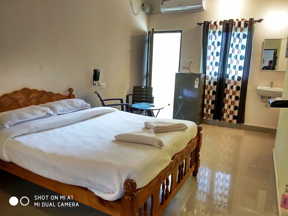 candolim beach place