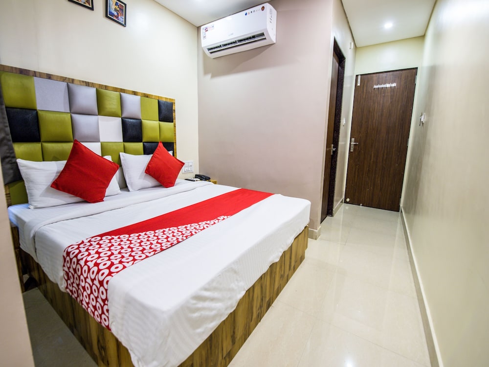oyo 14432 jeelan palace