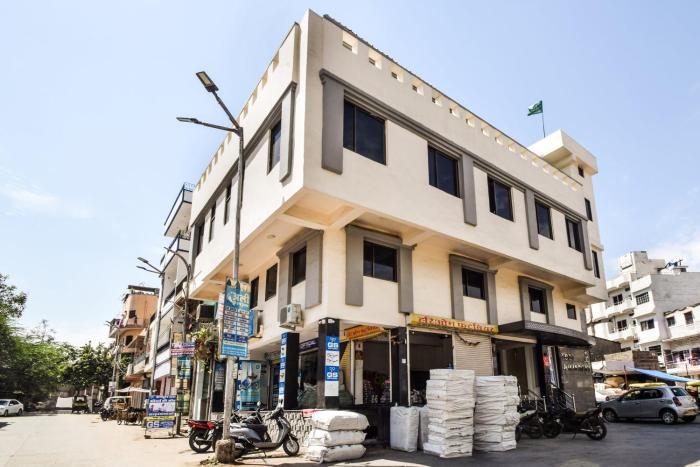oyo 14432 jeelan palace