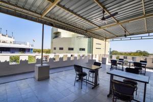 oyo 14432 jeelan palace