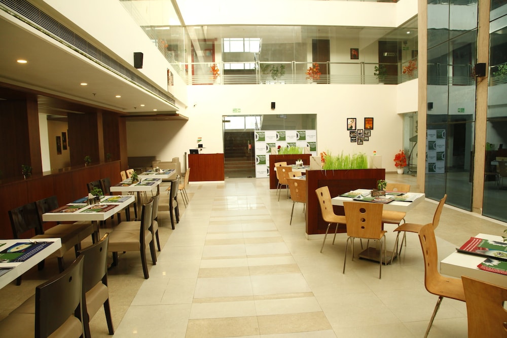 clarks residences vrindavan