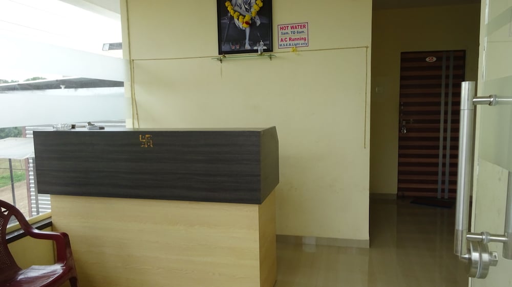 hotel sai neelam