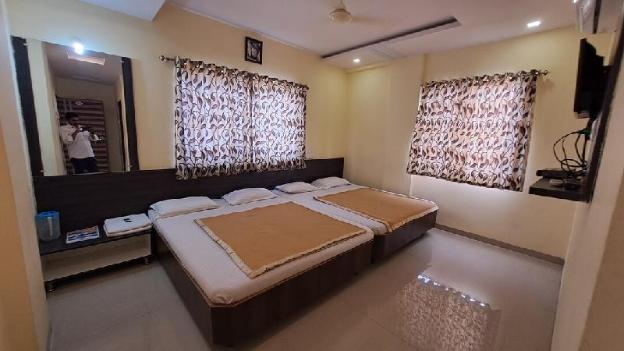 hotel sai neelam