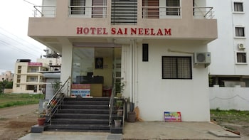 hotel sai neelam