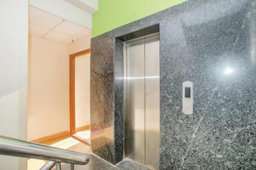 Sri Venkatadri Residency,India>>Bengaluru,2 star