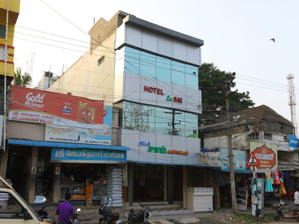 oyo 10449 hotel le sai