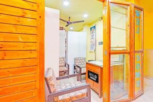 oyo 10449 hotel le sai