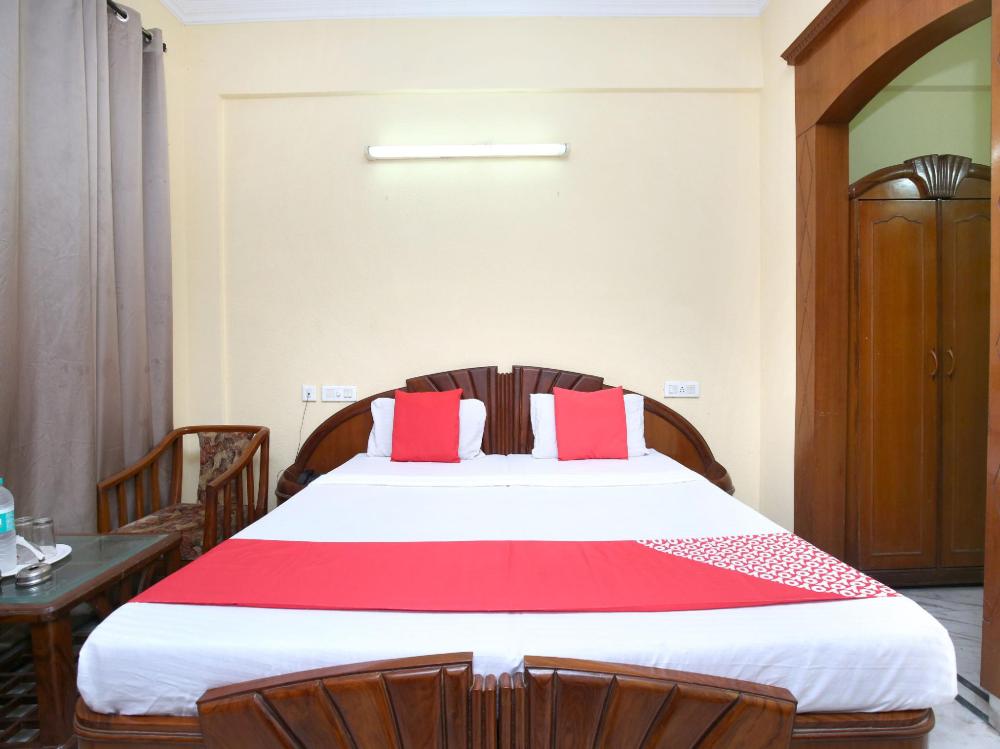 oyo 14754 hotel ashish