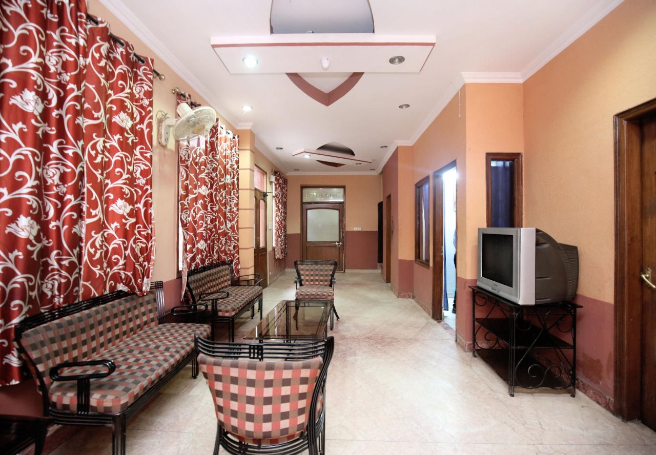 oyo 14754 hotel ashish