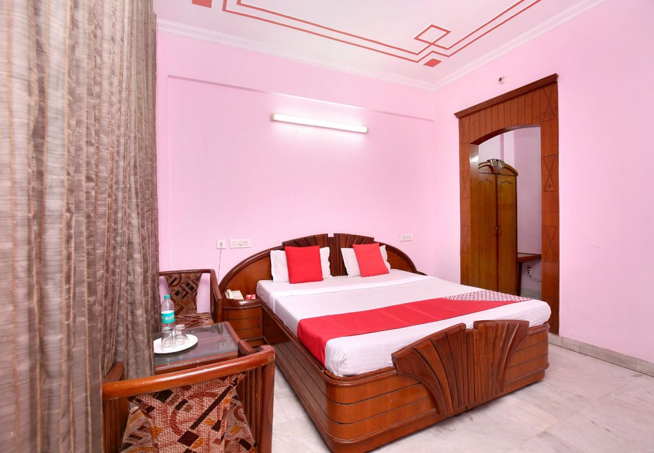 oyo 14754 hotel ashish