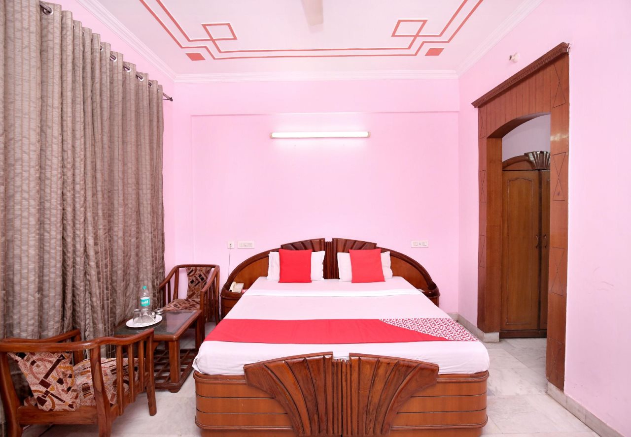 oyo 14754 hotel ashish