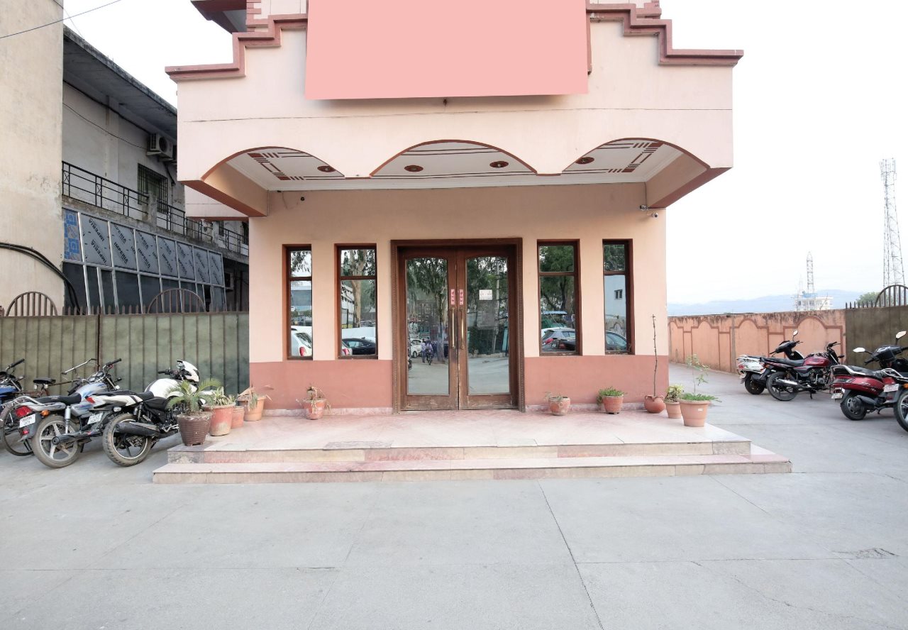 oyo 14754 hotel ashish