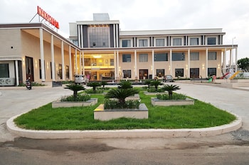 khargone