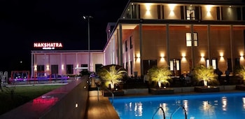 Nakshatra Hotel & Resort,Maheshwar>>Khargone,3 star
