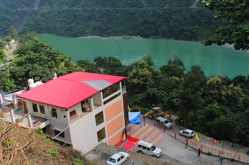yatrik inn