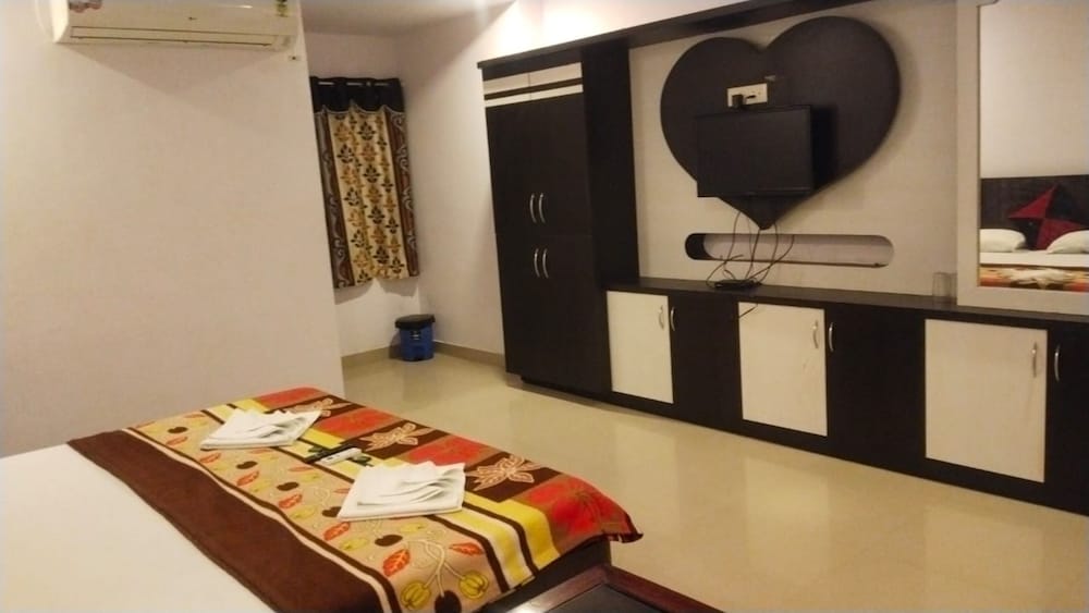 hotel amullya