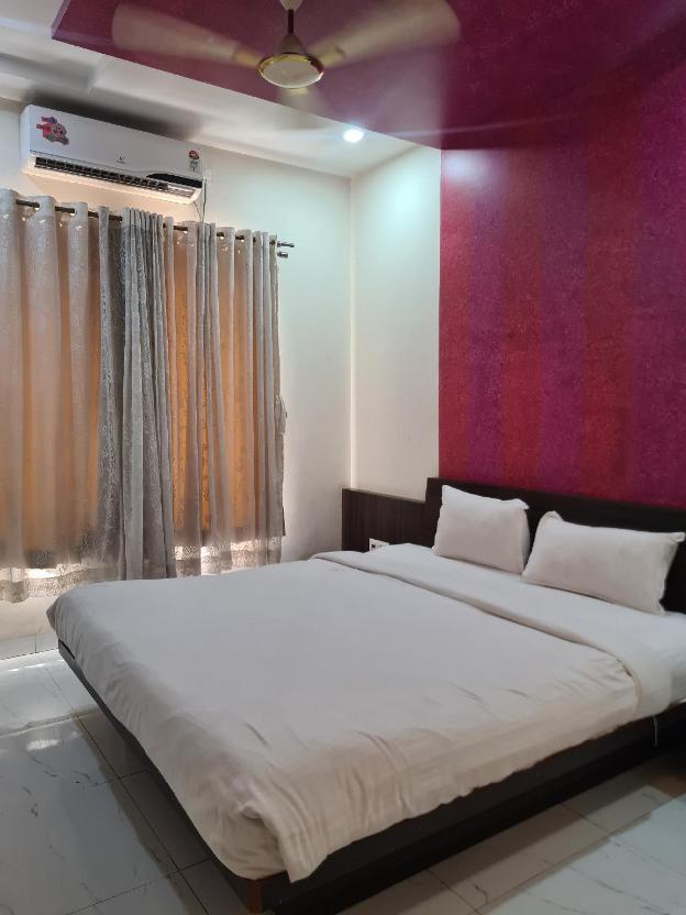 hotel swamiraj executive