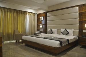 hotel amit park international