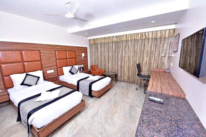 hotel amit park international