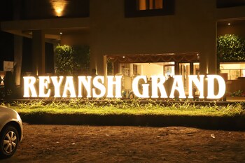hotel reyansh grand