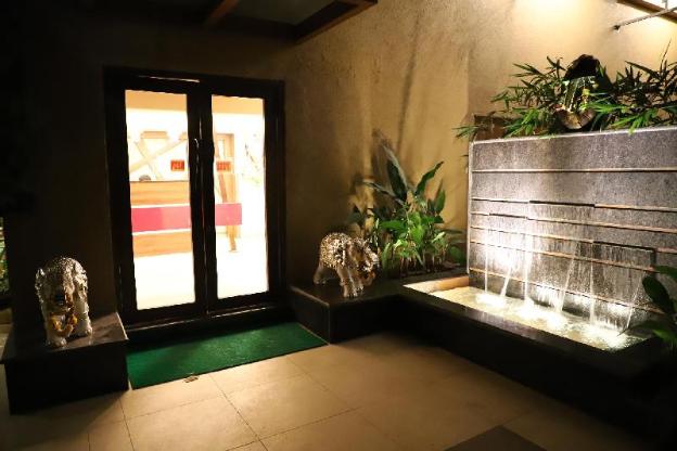 hotel reyansh grand
