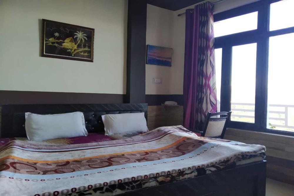 hotel himalaya darshan berinag