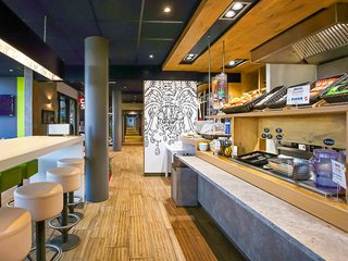 ibis budget saint genis pouilly geneva