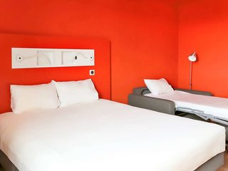 ibis budget saint genis pouilly geneva