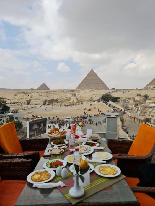 hayat pyramids view hotel