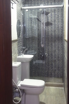 tahrir plaza suites
