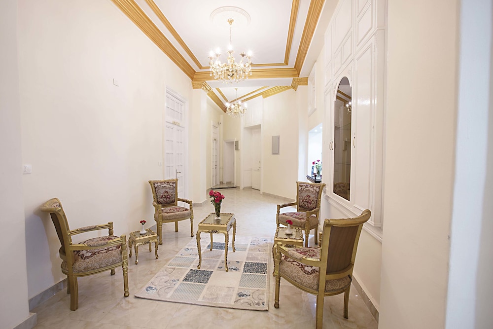 tahrir plaza suites