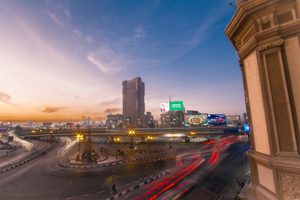 tahrir plaza suites