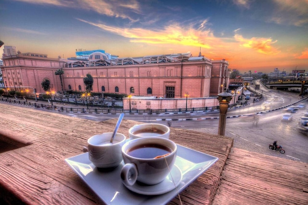 tahrir plaza suites