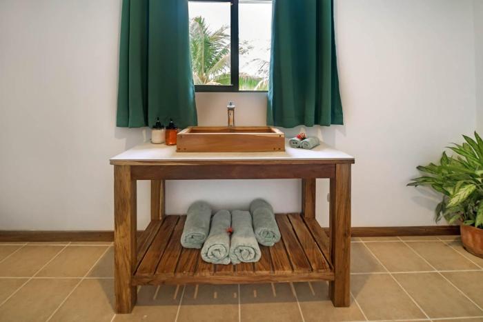 drift away eco lodge