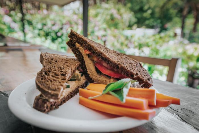 veintisiete de abril