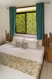 drift away eco lodge