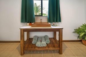 drift away eco lodge