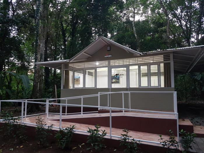 jaguar inn bungalows and hostel
