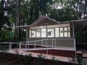 jaguar inn bungalows and hostel