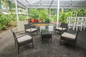 jaguar inn bungalows and hostel