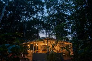 jaguar inn bungalows and hostel