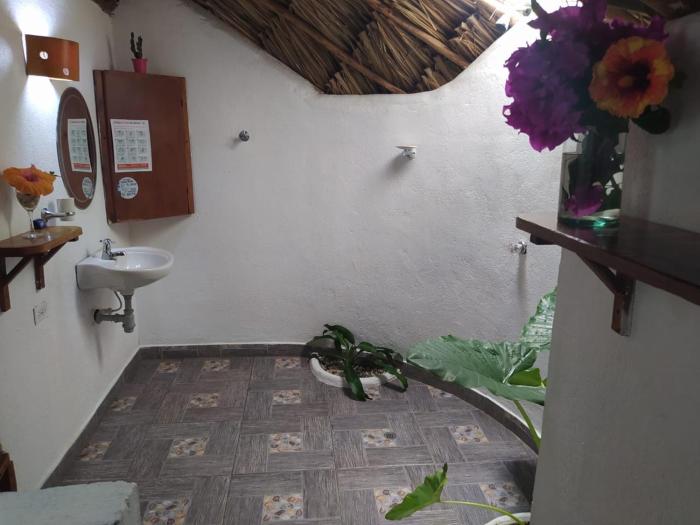 primaluna beach hostel