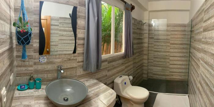 primaluna beach hostel