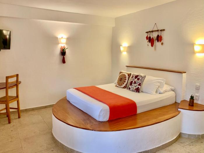 primaluna beach hostel