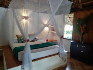 primaluna beach hostel