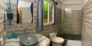 primaluna beach hostel