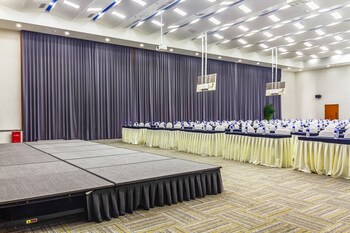 holiday inn express mianyang high tech zone an ihg hotel