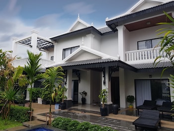 krissna villa siem reap